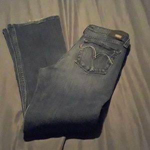 Levis women jeans